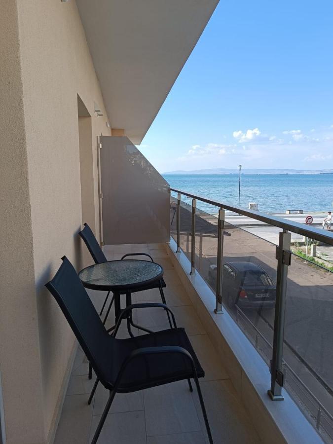 Navarino Luxe Suites With Sea View Peraía Esterno foto