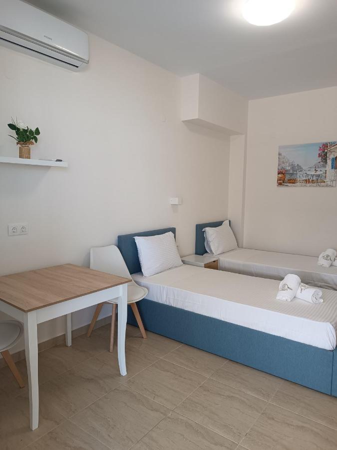 Navarino Luxe Suites With Sea View Peraía Esterno foto